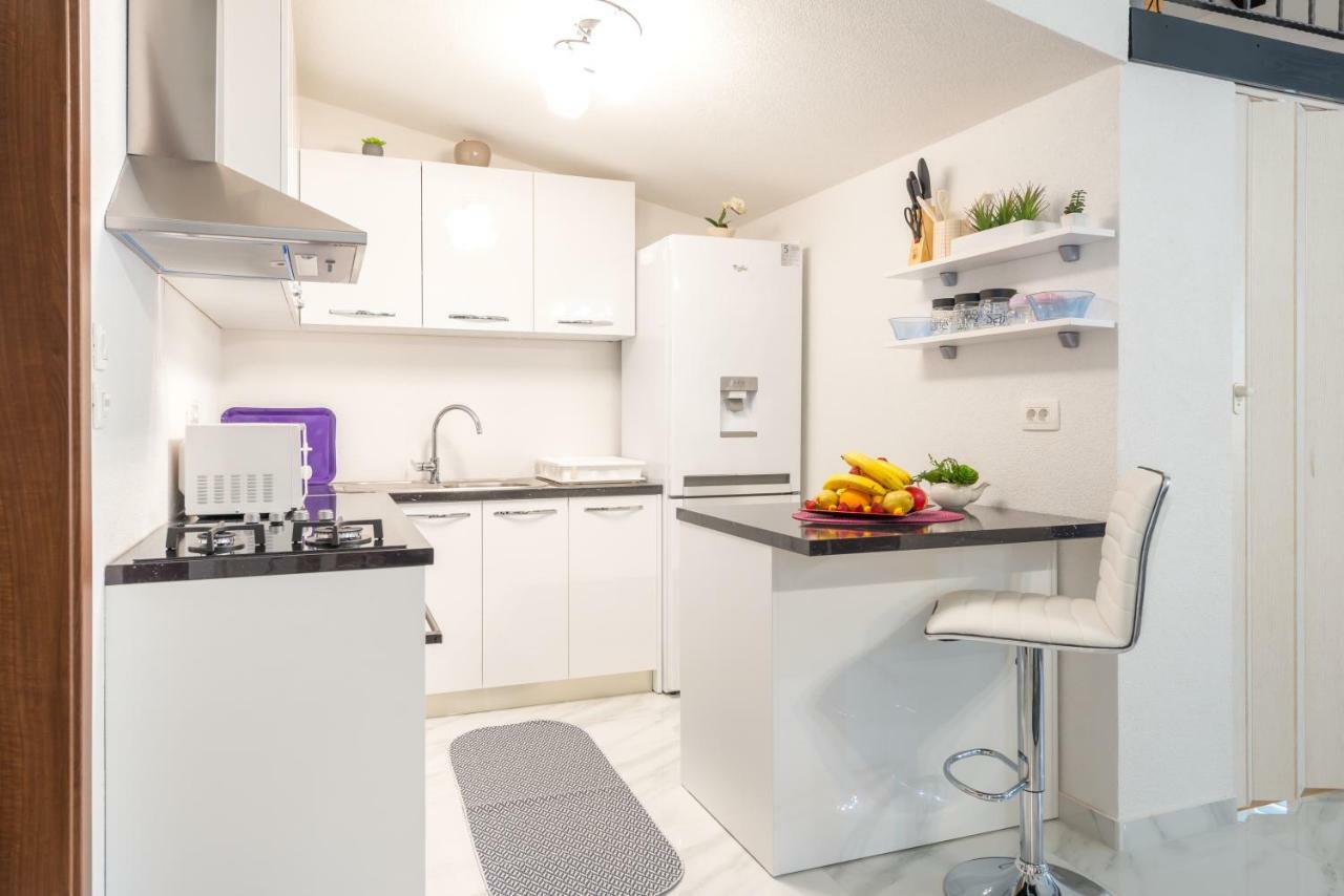 Tranquility And Nature In 4 Bedroom With Sea View Mokošica Eksteriør bilde