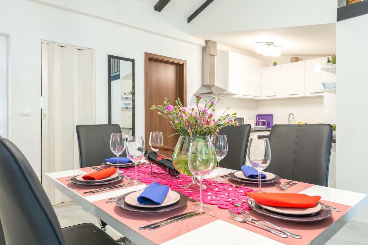 Tranquility And Nature In 4 Bedroom With Sea View Mokošica Eksteriør bilde